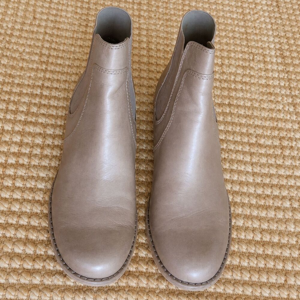 Giani Bernini Chelsea Ankle Boots Womens 10M Taupe Pull On Fall Essential